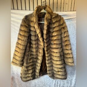 Sportowne Faux Fur Teddy Jacket in Brown  color